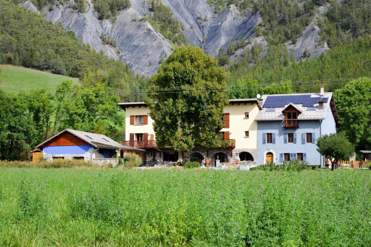 Bed and Breakfast L'Escale En Ubaye Saint-Pons  Esterno foto